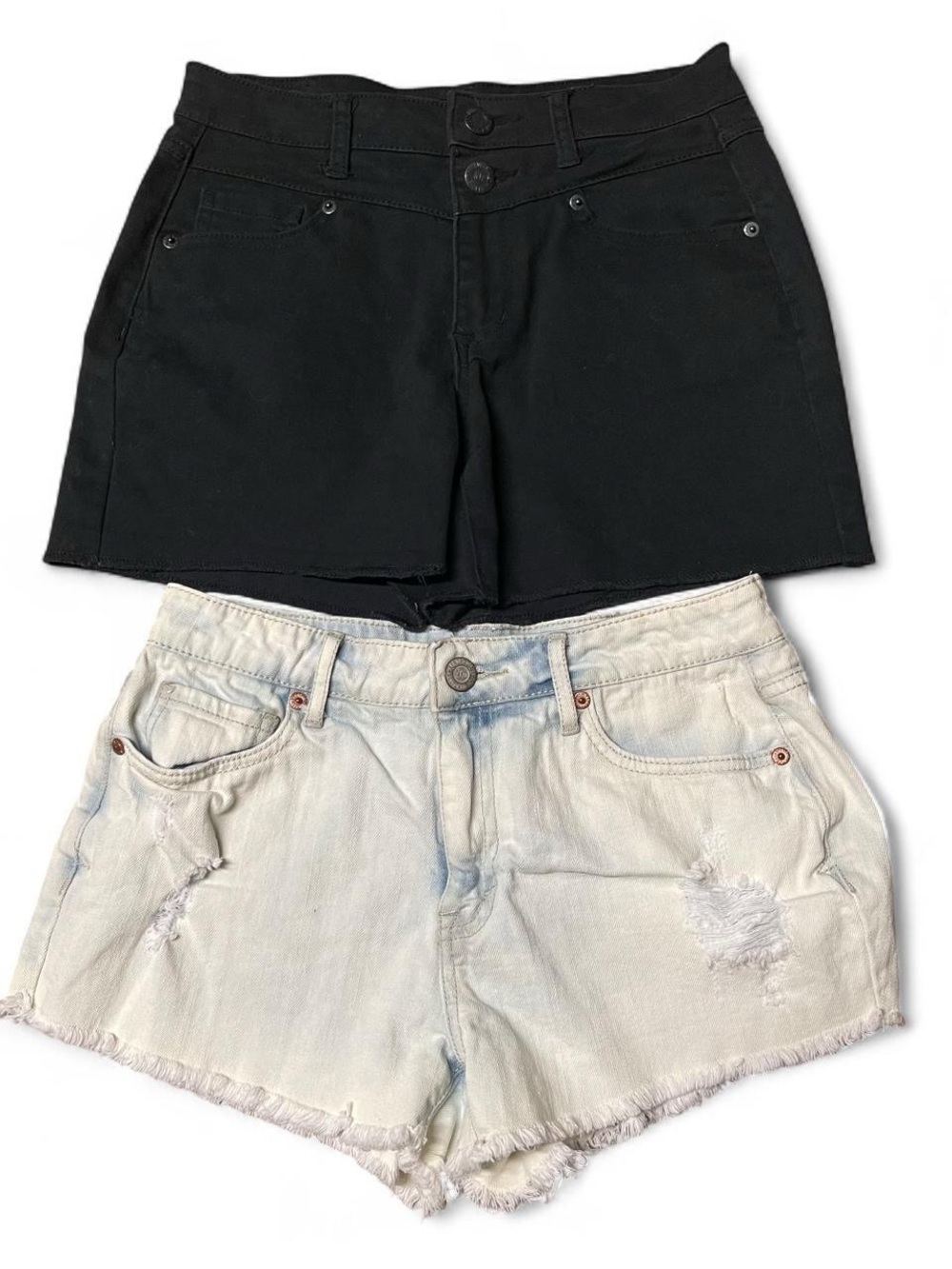 2 Aeropostale High Waisted Shorty Denim Shorts Women’s Size 2 Black & Light Wash